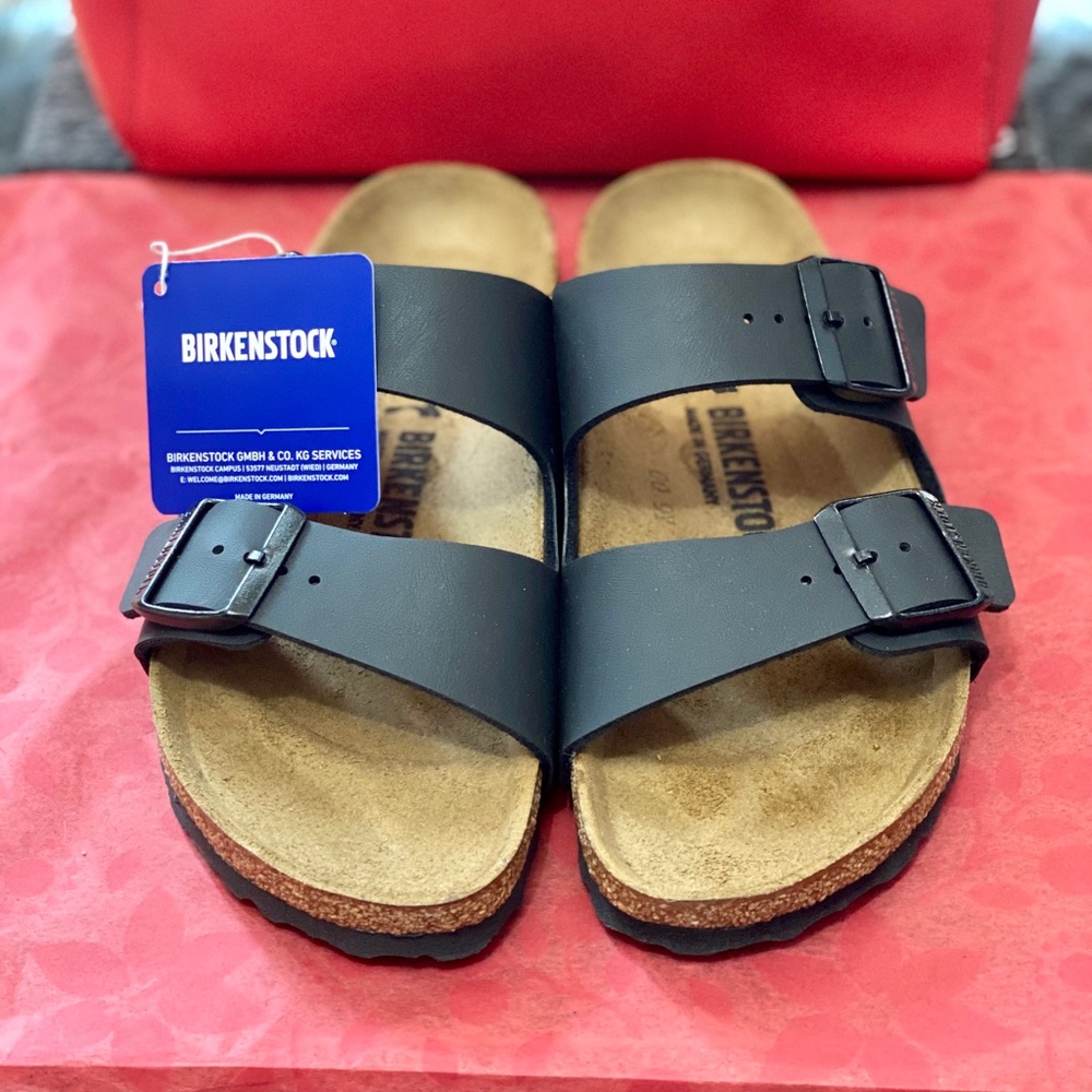 Birkenstocks Black Straps